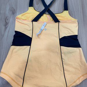 LULULEMON YELLOW & NAVY CROSS BACK TANK TOP SIZE 10